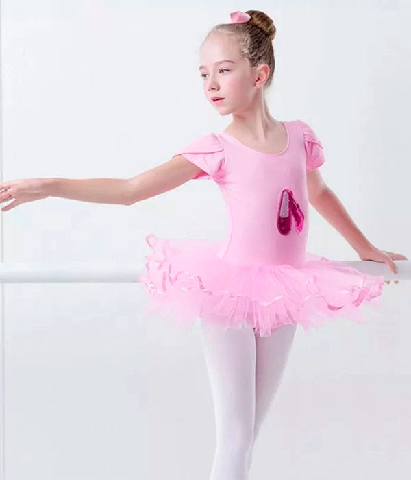 VESTIDO CON DETALLE DE LENTEJUELAS